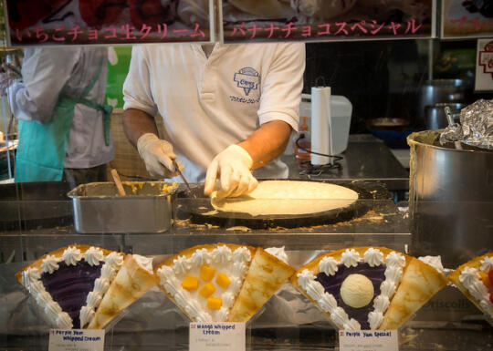 Crepe stand