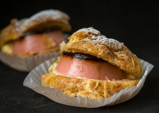 Strawberry cream puffs