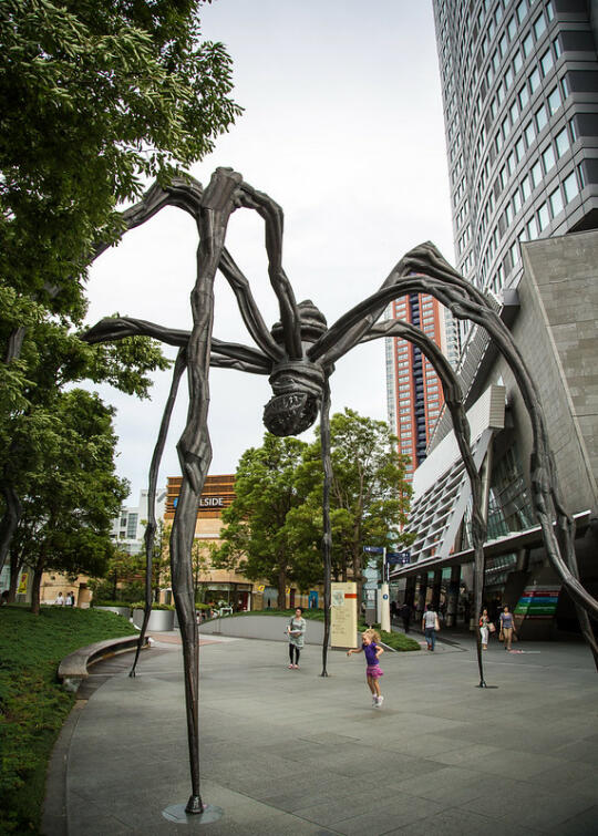 Spider statue in Roppongi Hills