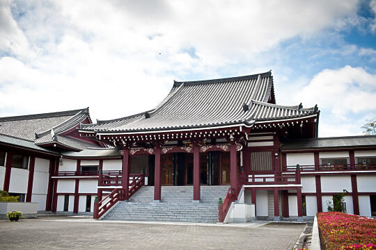 Side building at temple