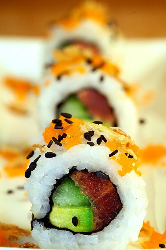 Red Dragon Roll – Sushi Day