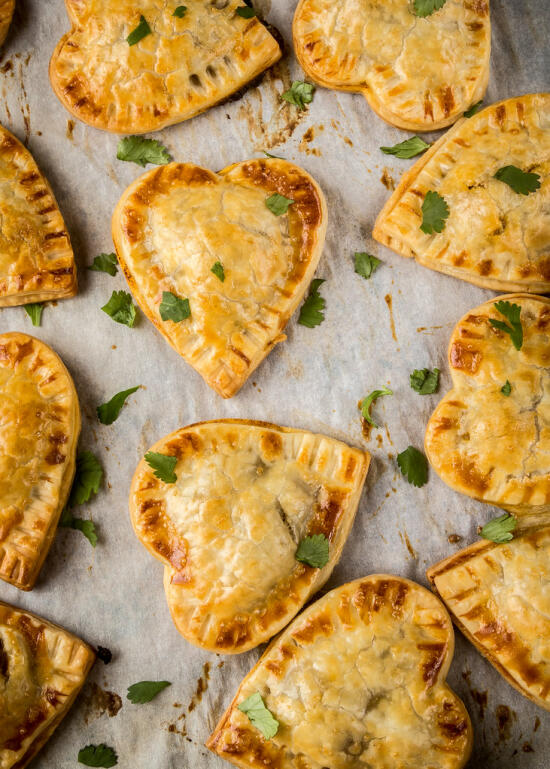 Butter chicken hand pies