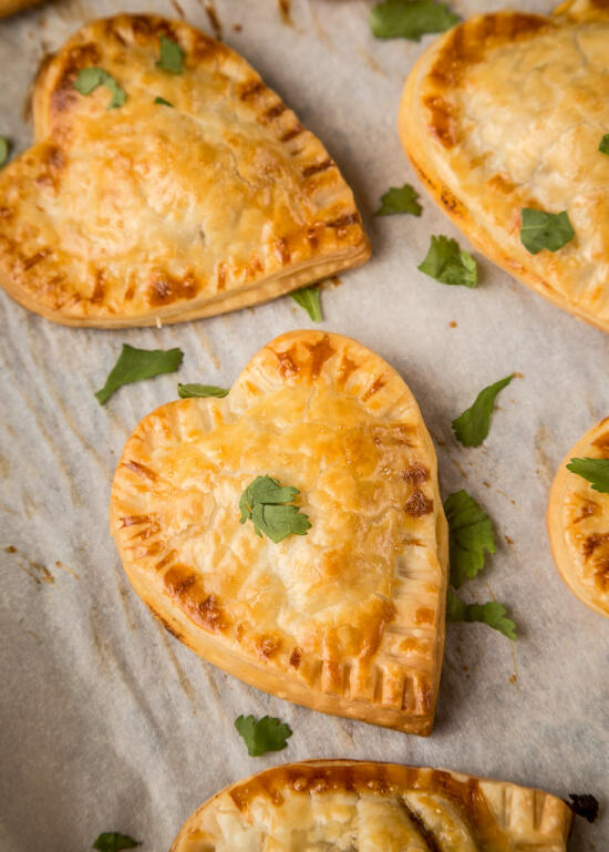 Butter chicken hand pies