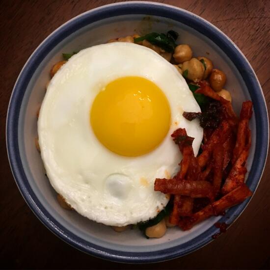 Chickpeas, spinach, egg, kimchi