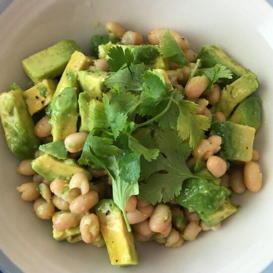 White bean avocado salad