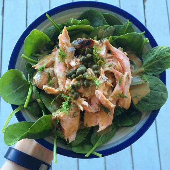 Spinach salmon salad