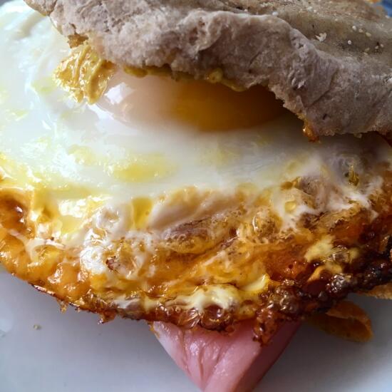 Breakfast sandwich