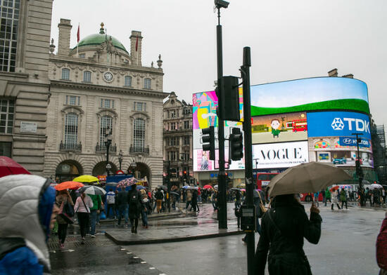 Walking to Picadilly Circle Station