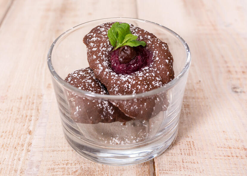 chocolate raspberry madeleines