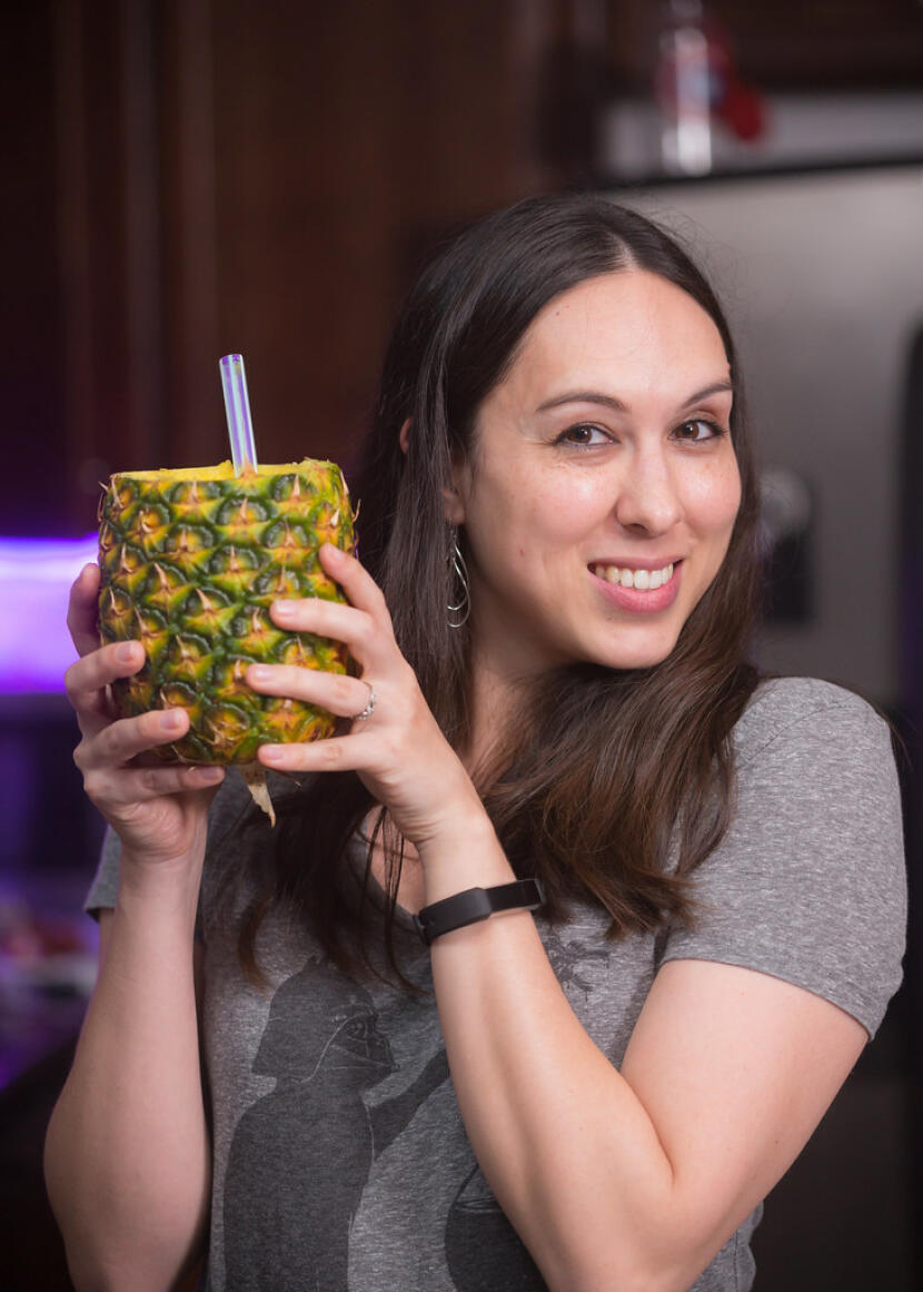 allison with the pineapple lychee fizz (the most cringey photo of me ever)